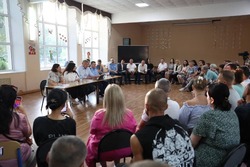 Губернатор Астраханской области встретился с жильцами дома на Ляхова