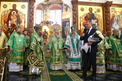 Игорь Бабушкин поздравил главу Астраханской митрополии с тезоименитством