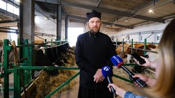 Астраханский священнослужитель развивает молочную ферму