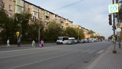 В Астрахани завершается ремонт дорог к медицинским учреждениям