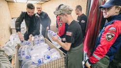 Астраханцы направили 25 тонн воды для жителей Мариуполя