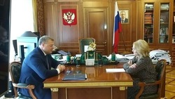 Астраханский губернатор обсудил с зампредом Правительства РФ развитие регионального здравоохранения