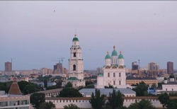 Мэр Астрахани поздравил горожан с Днём России