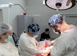 Астраханские хирурги извлекли осколок из артерии бойца СВО