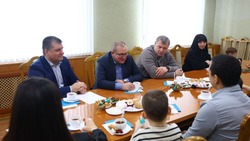 Губернатор Астраханской области встретился с семьями бойцов СВО