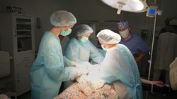 В Астрахани родились три брата, один из которых — «в рубашке»