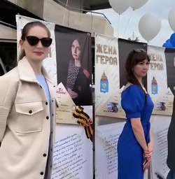 В Астрахани проходит выставка «Жена героя»