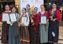 Астраханцы завоевали Гран-при на фестивале «Мелодии Победы»