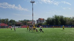 В Астрахани девочки младше 13 лет сразятся на футбольном поле