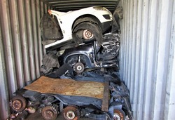 Астраханские таможенники пресекли контрабанду автозапчастей весом в 4 тонны