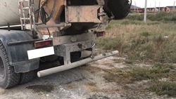 В Астраханской области водитель грузовика загрязнял почву