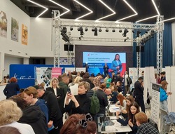 На ярмарке трудоустройства астраханцам предложили более 3000 вакансий