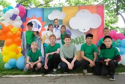 Юные астраханцы могут отдохнуть в пришкольных оздоровительных лагерях