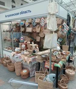 Изделия астраханских мастеров экспонировались в Москве