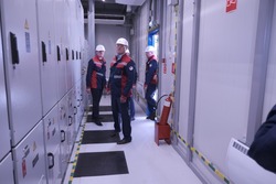 Астраханский губернатор осмотрел нефтеперекачивающую станцию