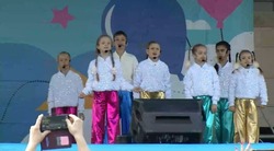 Праздник Весны и Труда собрал астраханцев на главных городских площадках