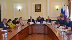 В Астрахани обсудили ситуацию с водоснабжением и водоотведением