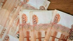 В Астрахани директор фирмы задолжал сотруднику зарплату на 840 тысяч