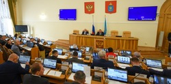 Бюджет Астраханской области на 2023 год прошёл первое чтение в облдуме