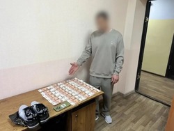 Астраханец с ножом отнял у пенсионерки золото и бриллианты