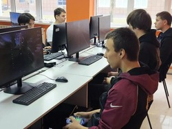 В Астрахани определили лидеров второго этапа студенческих гонок дронов