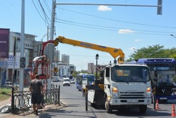 В Астрахани появится 50 «умных» светофоров