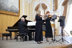 В Астрахани прошёл концерт в честь пианистки Лейлы Сулеймановой