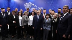 Астраханский волонтёр Фаиль Бердиев встретился с президентом России