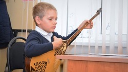 В Астраханской области для детской школы искусств закупят новые музыкальные инструменты
