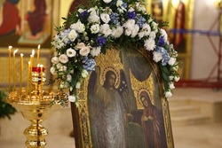 Игорь Бабушкин поздравил астраханцев с праздником Благовещения