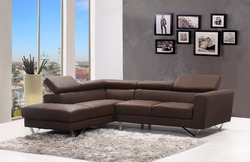 В Астрахани из квартиры на 12-м этаже украли диван