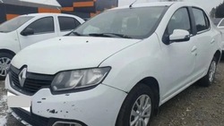 У астраханца конфисковали автомобиль за езду без прав