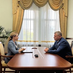 Губернатор Астраханской области встретился с начальником регионального управления минюста