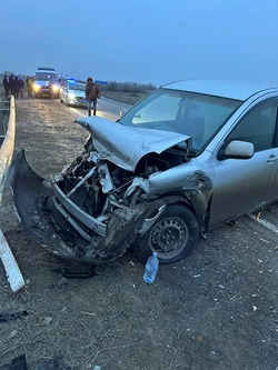 В Астраханской области в результате аварии пострадали два человека