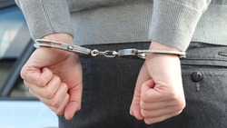 Астраханка обвинила сожителя в изнасиловании своей малолетней дочери