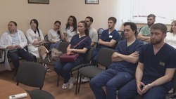 Отохирург с мировым именем провёл мастер-класс для астраханских медиков