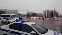 Астраханцев призывают быть внимательными на дорогах