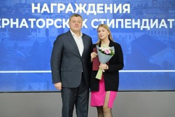 Астраханский губернатор вручил награды лучшим студентам