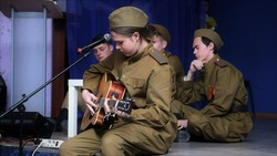 В Астраханском политехническом колледже прошёл фестиваль военно-патриотической песни