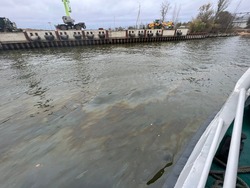 В реке Бахтемир обнаружены нефтепродукты