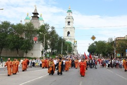 Астраханцы отметили День славянской письменности крестным ходом