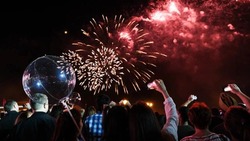 Астраханцев приглашают на праздничный салют