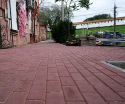 Улица Пугачёва в Астрахани становится комфортнее 