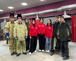 Астраханские студенты изготовили буржуйки для бойцов СВО