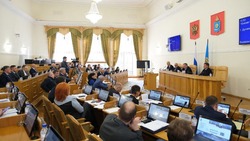 Олег Князев поблагодарил депутатский корпус за конструктивное взаимодействие