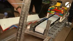 Астраханские школьники разработали машину для сортировки мусора