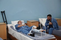 Астраханский губернатор навестил раненых бойцов