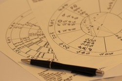 Астраханцев предупреждают об опасности астрологии
