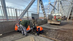 В Астрахани обновляют Старый мост