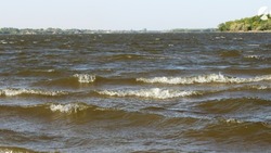 В Золотом затоне в Астрахани зафиксировали разлив нефти 